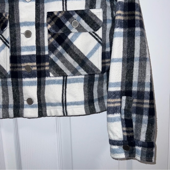ZARA plaid cropped shacket - Picture 4 of 5